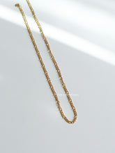 Load image into Gallery viewer, Plain Figaro Necklace - Waterproof
