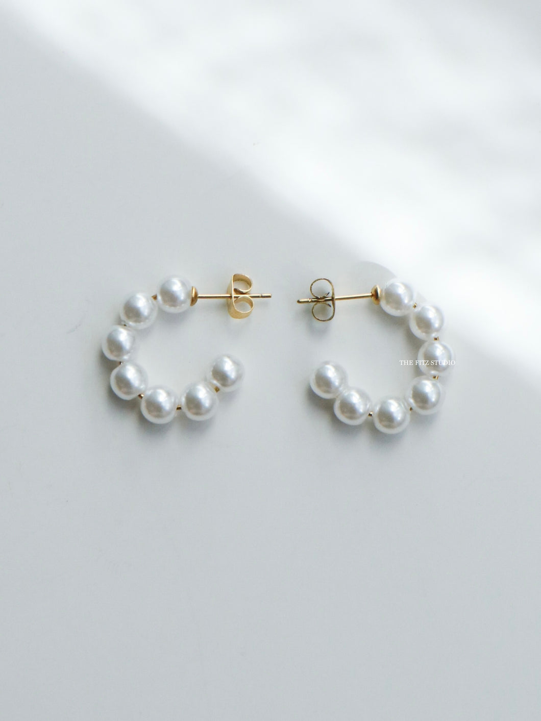 Basic Pearl Cuff Earrings