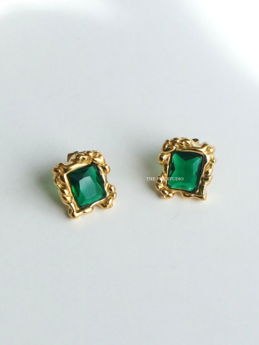 Earny Green Earrings - Waterproof