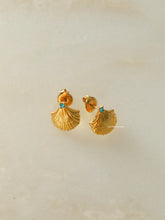 Load image into Gallery viewer, Isolde Shell Stud Earrings - Waterproof
