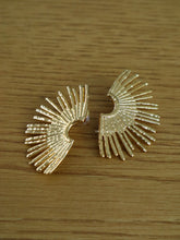 Load image into Gallery viewer, Cactusi Earrings - Waterproof
