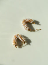 Load image into Gallery viewer, Trio Pearl Earrings - Waterproof
