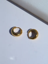 Load image into Gallery viewer, Luena Hoop Earrings - Waterproof

