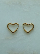 Load image into Gallery viewer, Basic Gold Heart Earrings - Waterproof
