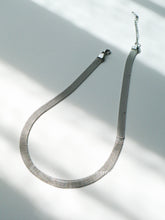 Load image into Gallery viewer, Brisbane Necklace - Waterproof
