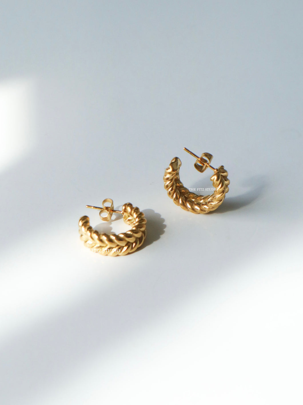 Pri Su Earrings - Waterproof