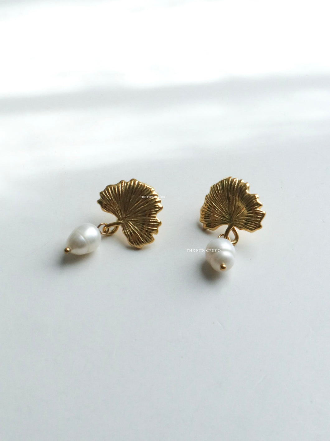 Novelle Pearl Earrings - Waterproof
