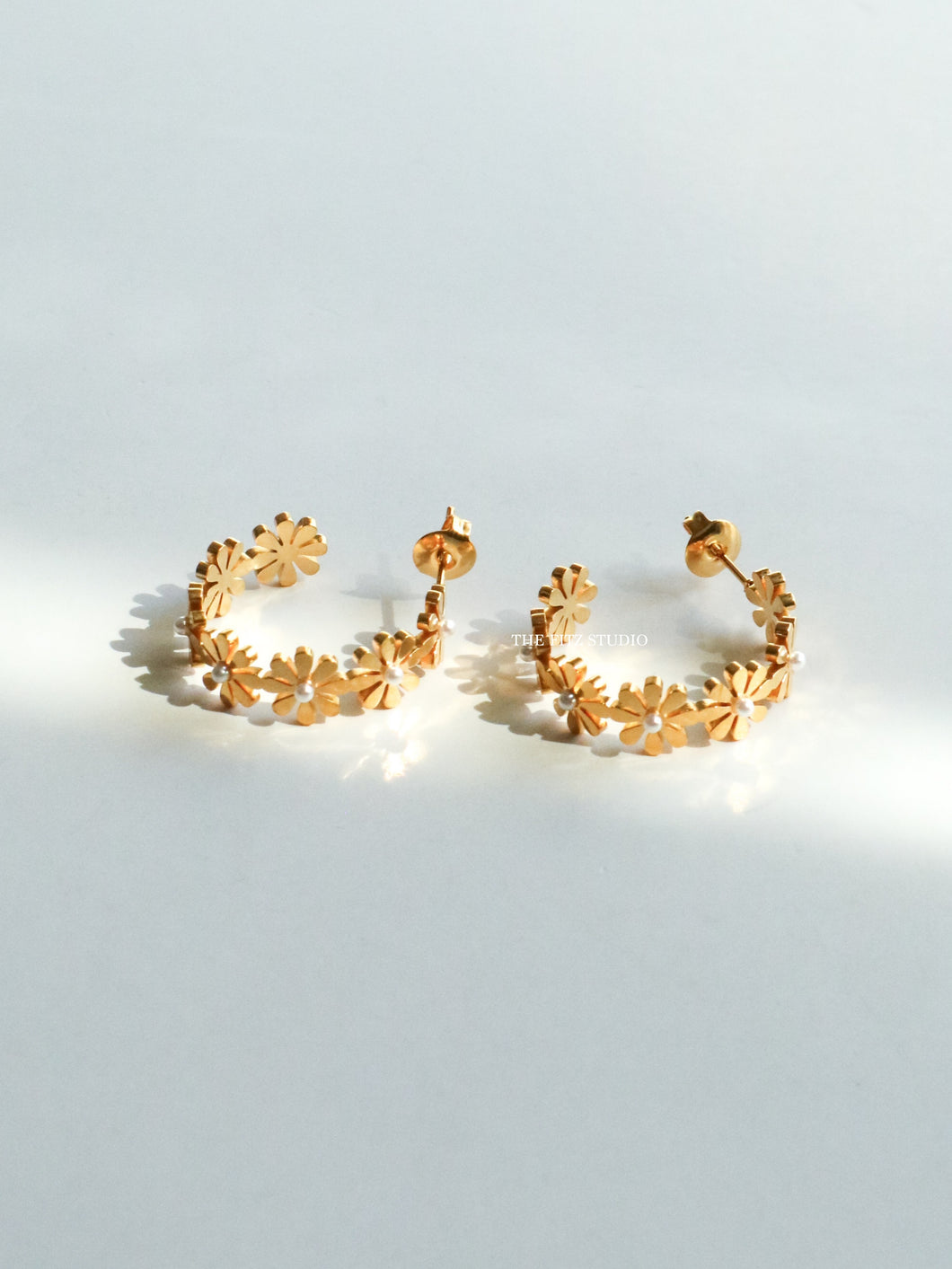 Juli Daisy Earrings - Waterproof