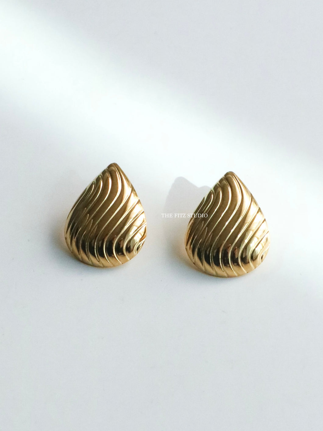 Puri Drop Earrings - Waterproof