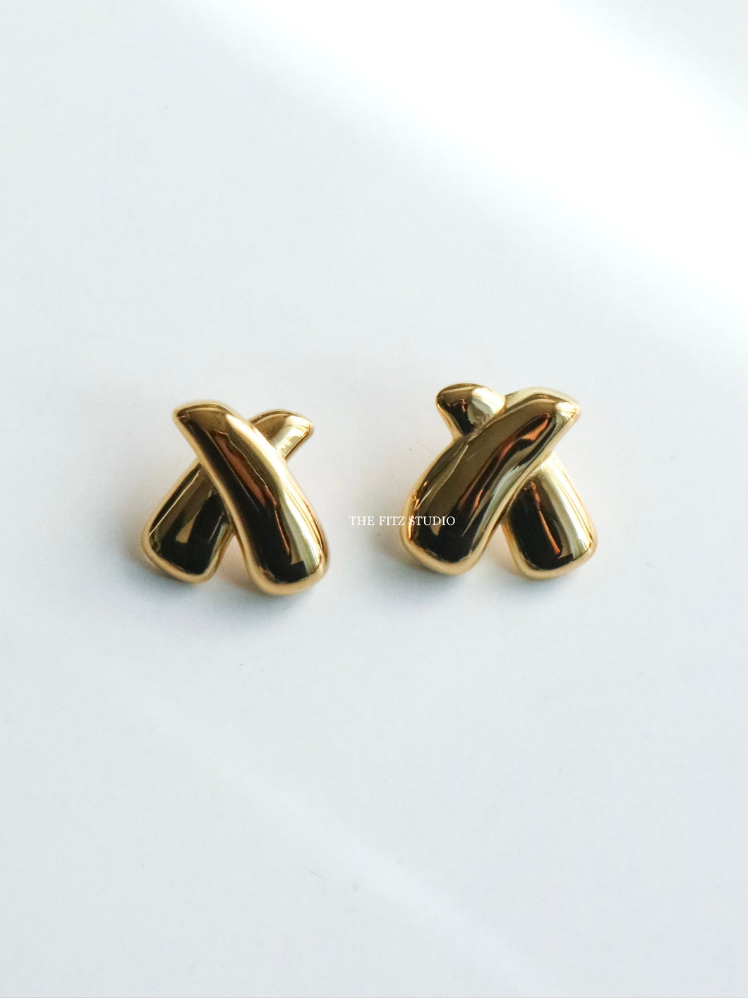 Exi Earrings - Waterproof