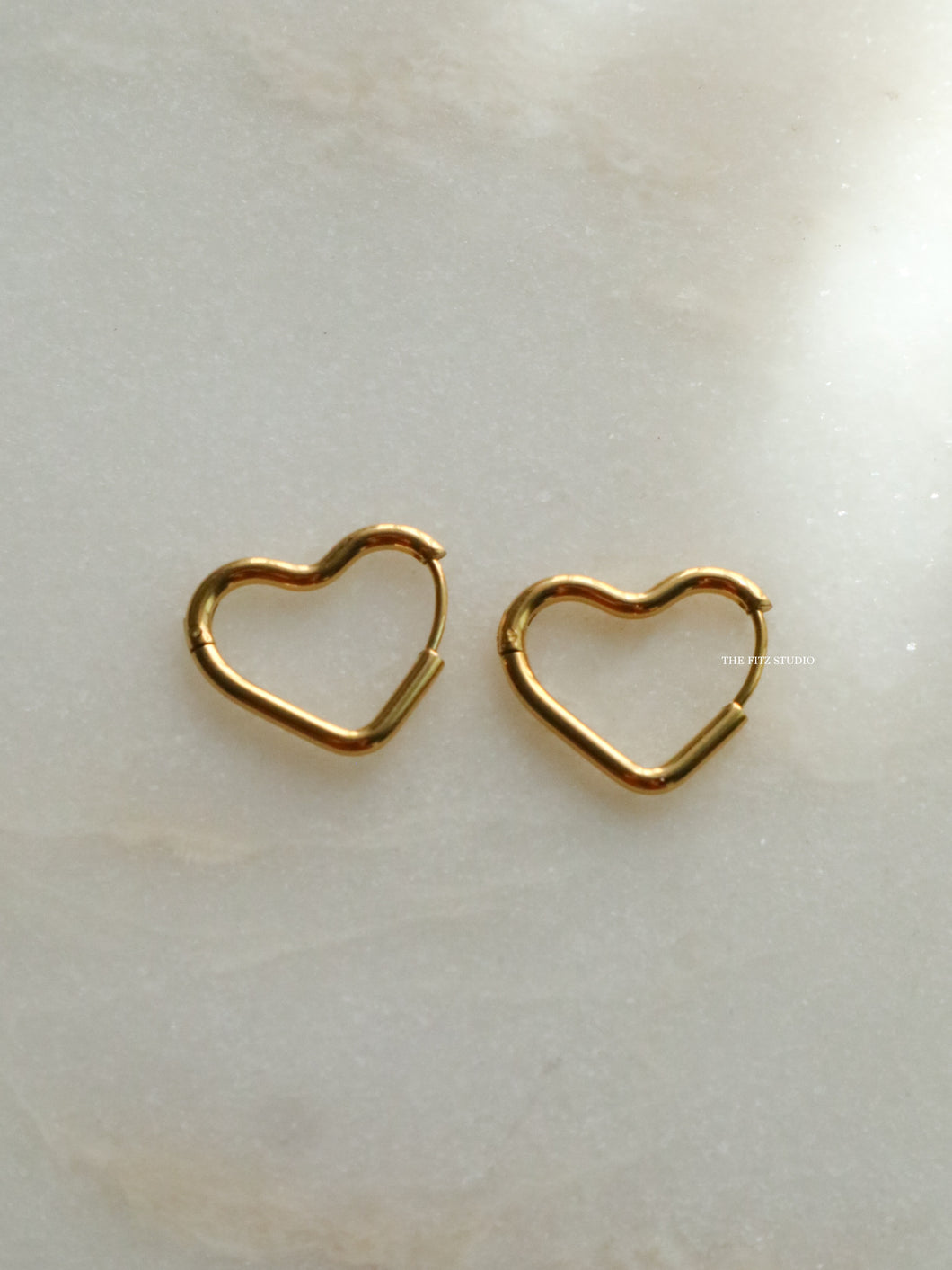 Basic Gold Heart Earrings - Waterproof