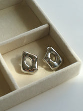 Load image into Gallery viewer, Silver Ziro Earrings - Waterproof
