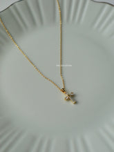 Load image into Gallery viewer, Crystal Plus Necklace
