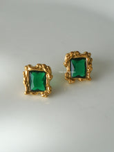 Load image into Gallery viewer, Earny Green Earrings - Waterproof
