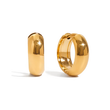 Load image into Gallery viewer, Simplist Round Hoop Earrings - Waterproof
