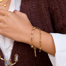 Load image into Gallery viewer, Zully Zircon Clip Bracelet - Waterproof
