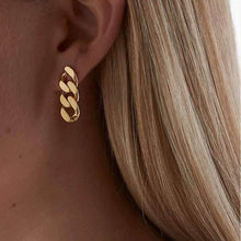 Load image into Gallery viewer, Golden Chain Drop Earrings
