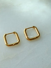 Load image into Gallery viewer, Nemo Huggie Earrings - Waterproof
