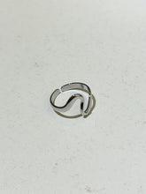 Load image into Gallery viewer, Silver Gami Ring
