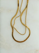 Load image into Gallery viewer, (SALE) Thin Layered FITZ necklace - Waterproof
