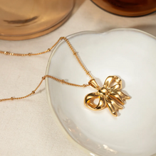 Load image into Gallery viewer, Lesse La Necklace - Waterproof
