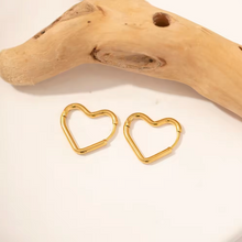 Load image into Gallery viewer, Basic Gold Heart Earrings - Waterproof
