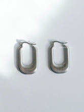 Load image into Gallery viewer, Long U-shaped Silver Earrings
