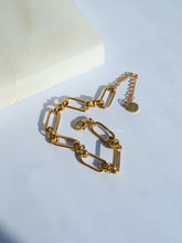 Load image into Gallery viewer, Hopetoun Clip Bracelet - Waterproof
