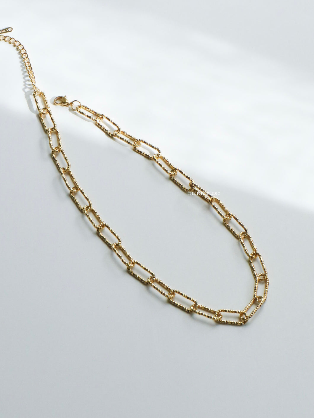 Twisted Clip Click Chain Necklace
