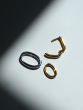Load image into Gallery viewer, Mix Oval Swing Earrings - Waterproof
