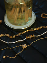 Load image into Gallery viewer, Cubic Piece Mom Necklace - Waterproof
