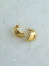 Load image into Gallery viewer, Harmony Shell Earrings - Waterproof
