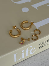 Load image into Gallery viewer, Wara Cubic Hoop Earrings - Waterproof
