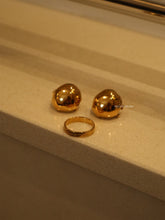 Load image into Gallery viewer, Round Jane Earrings - Waterproof
