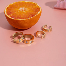 Load image into Gallery viewer, (SALE) Spari Ripple Hoop Earrings - Waterproof
