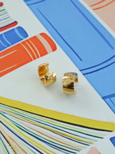 Load image into Gallery viewer, Newjeans Earrings - Waterproof
