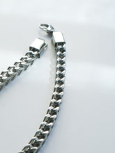 Load image into Gallery viewer, Men Square Chain Bracelet
