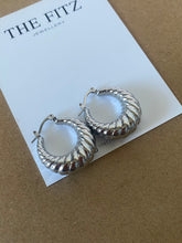 Load image into Gallery viewer, Thick Round Teardrop Silver Earrings
