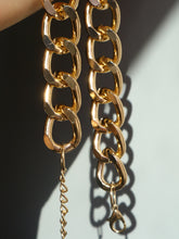 Load image into Gallery viewer, Gold Bold Chain Necklace
