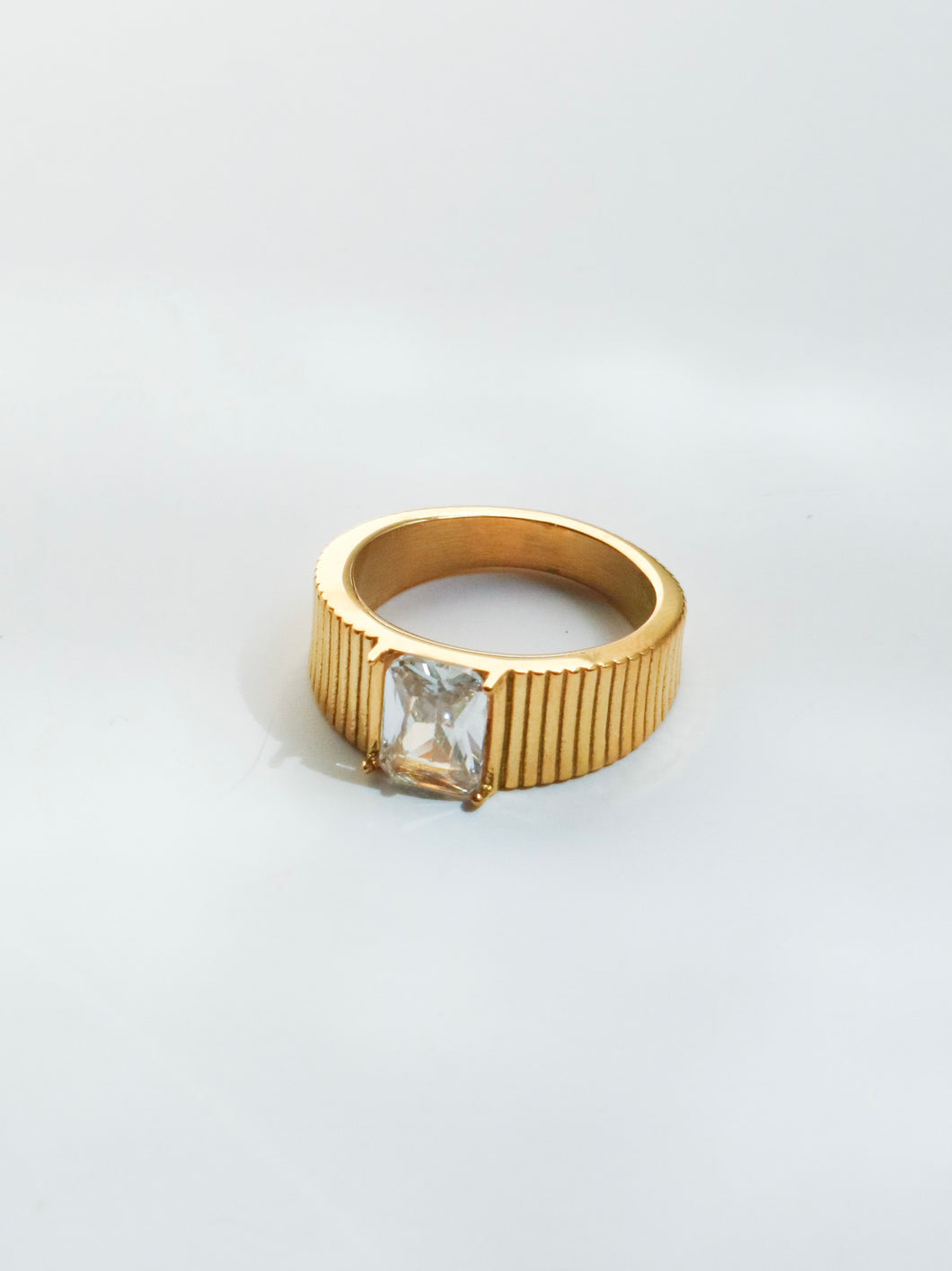 Wrinkle Diamond Ring