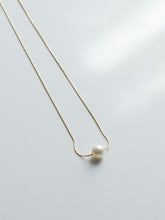 Load image into Gallery viewer, Minimalist Pearl Necklace
