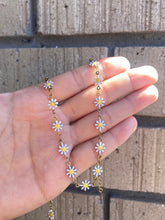 Load image into Gallery viewer, Daisy Enamel Choker Necklace
