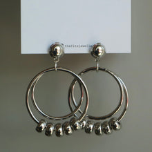 Load image into Gallery viewer, Silver Round Circle Drop Earrings

