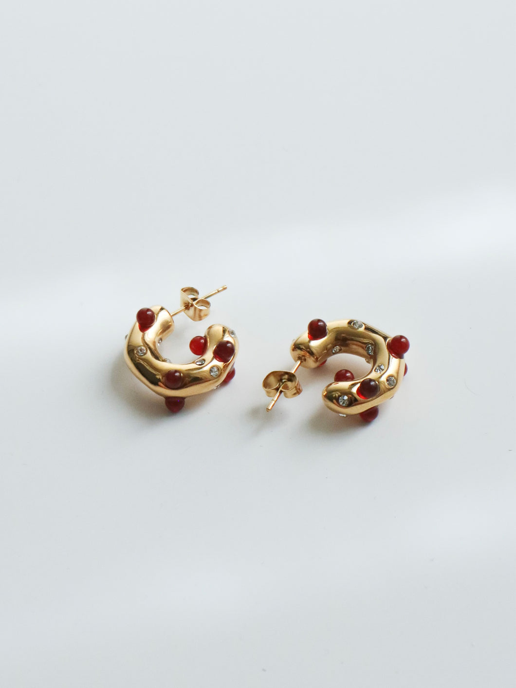 Red Ball C-shaped Earrings