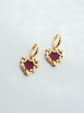 Load image into Gallery viewer, Brass Romantic Heart In Gold Earrings
