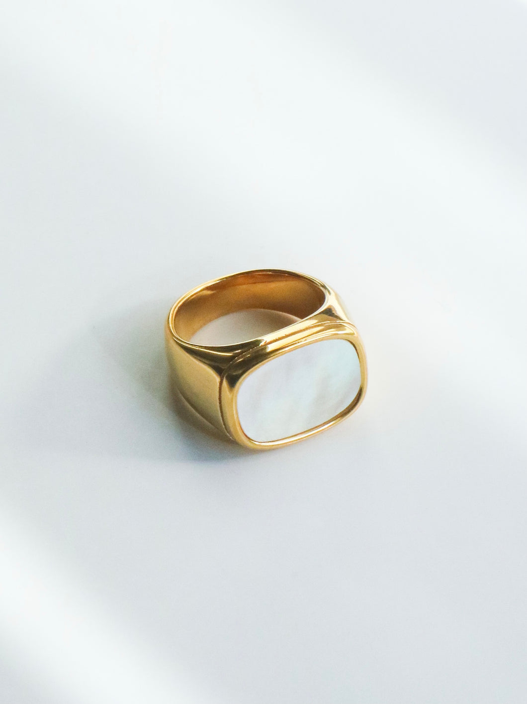 Rectangle Shell Ring