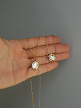 Load image into Gallery viewer, Oval Shell Necklace - Waterproof
