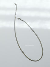 Load image into Gallery viewer, Silver Thin Adjustable Herringbone Necklace
